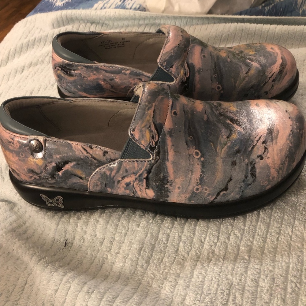 Alegria Keli 221 Size 40 (9.5/10) Metallic Pink/Blue Marble Clog Slip Resistant